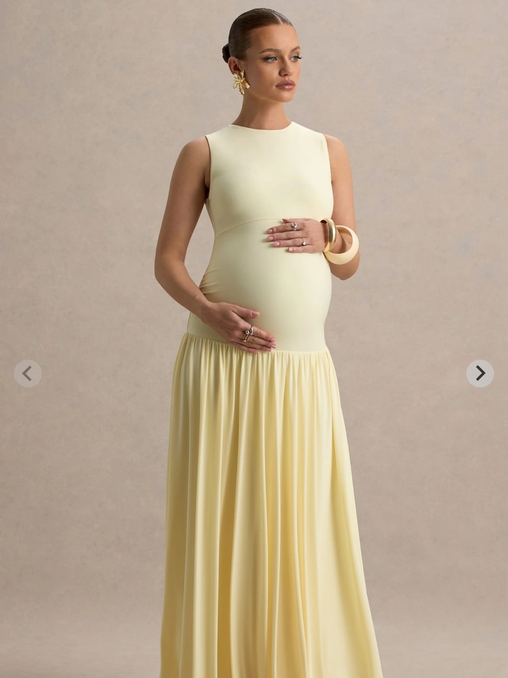Elegant Sleeveless Maternity Maxi Dress in Pale Yellow